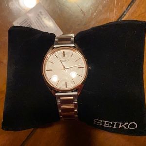 Seiko Women’s Watch i.e Bracelet, rose gold